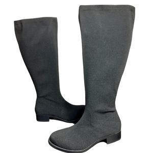 Torrid NWOT knee high black boots